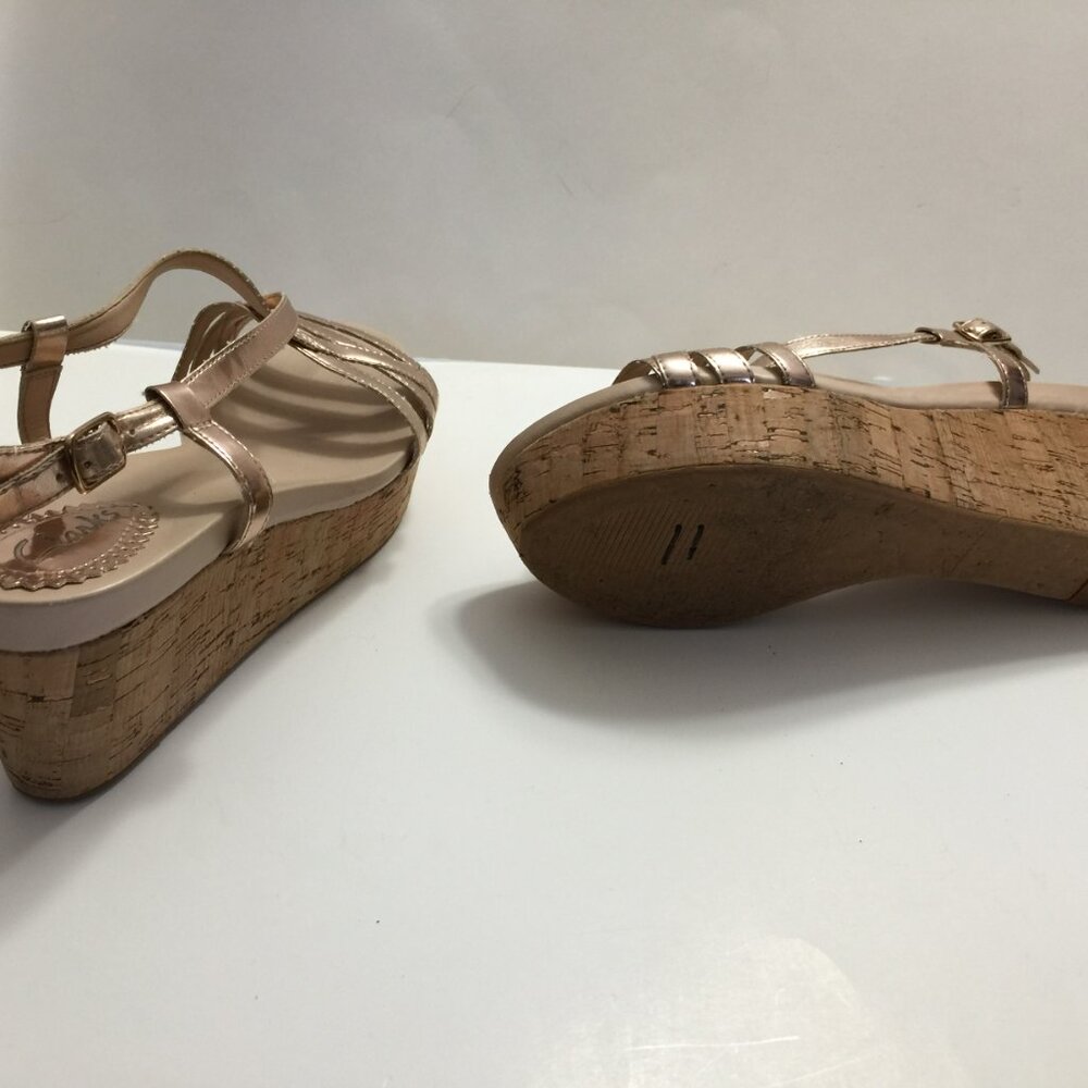 CLARKS ROSE GOLD SANDALS - Picture 2 of 3